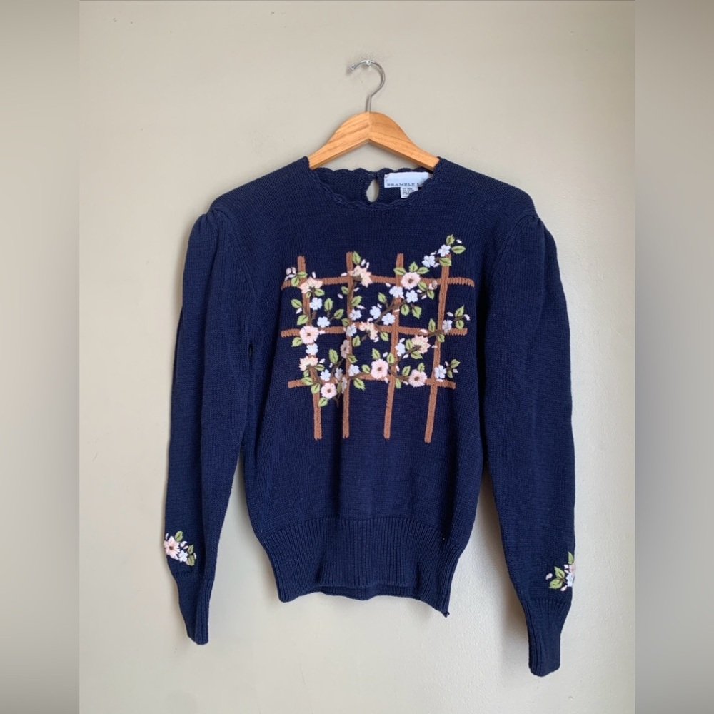 80s Bramble Lane Sweater Floral Embroidered Knit Cottage Core Feminine Vintage M
